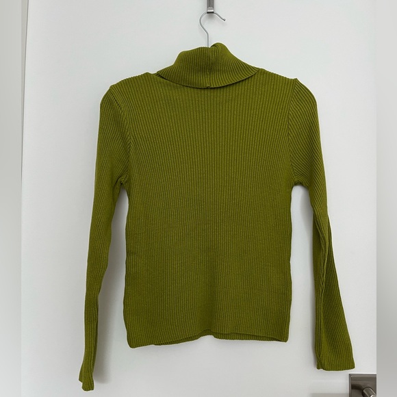 Nasty Gal green roll neck sweater. Size 6 - Picture 2 of 4